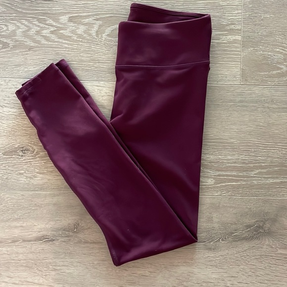 Fabletics leggings. Purple mid rise. 7/8 length. Power hold - Picture 2 of 3